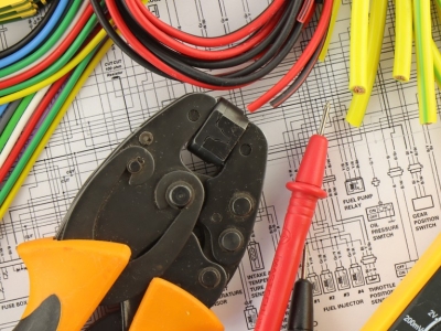 Iluminando el Futuro: Guía Completa para Proyectos Eléctricos Sostenibles